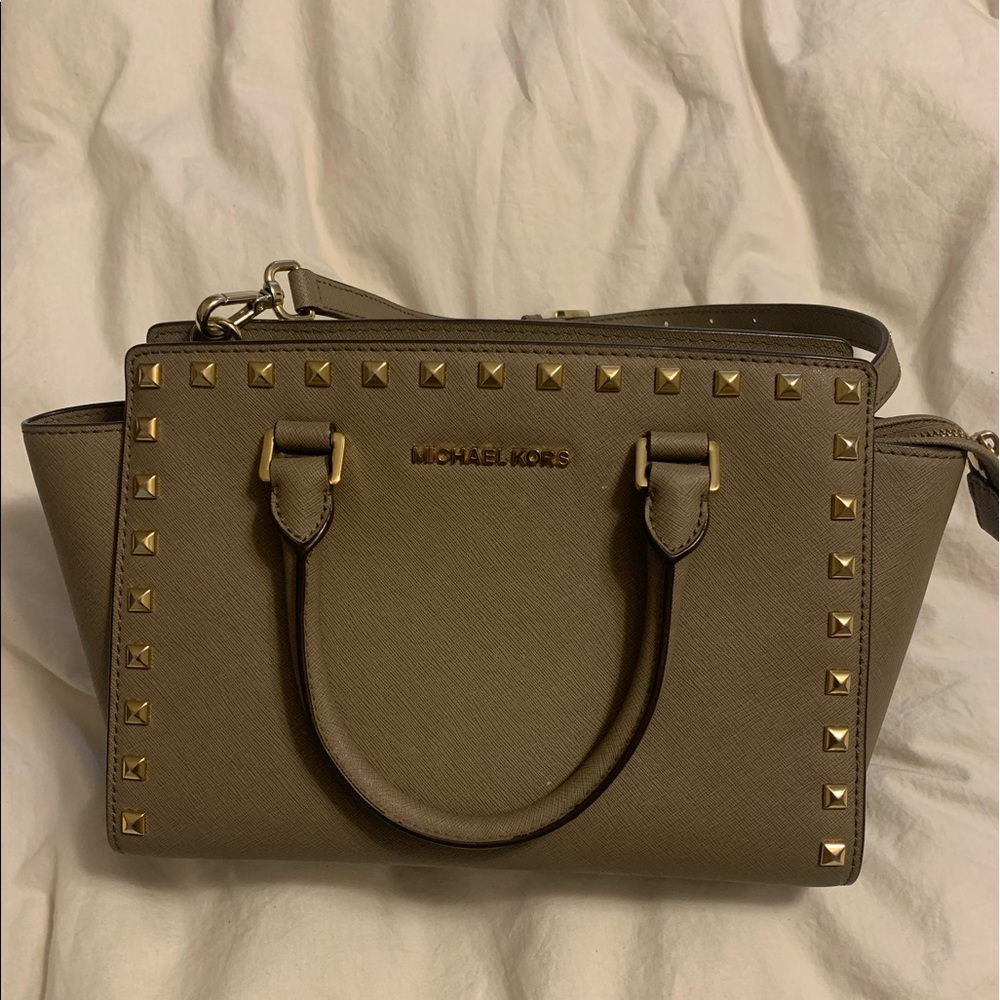 Micheal Kors medium studded bag!
